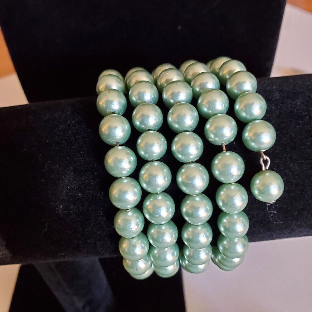 Vintage Aquamarine Bead Memory Wire Wrap Bracelet